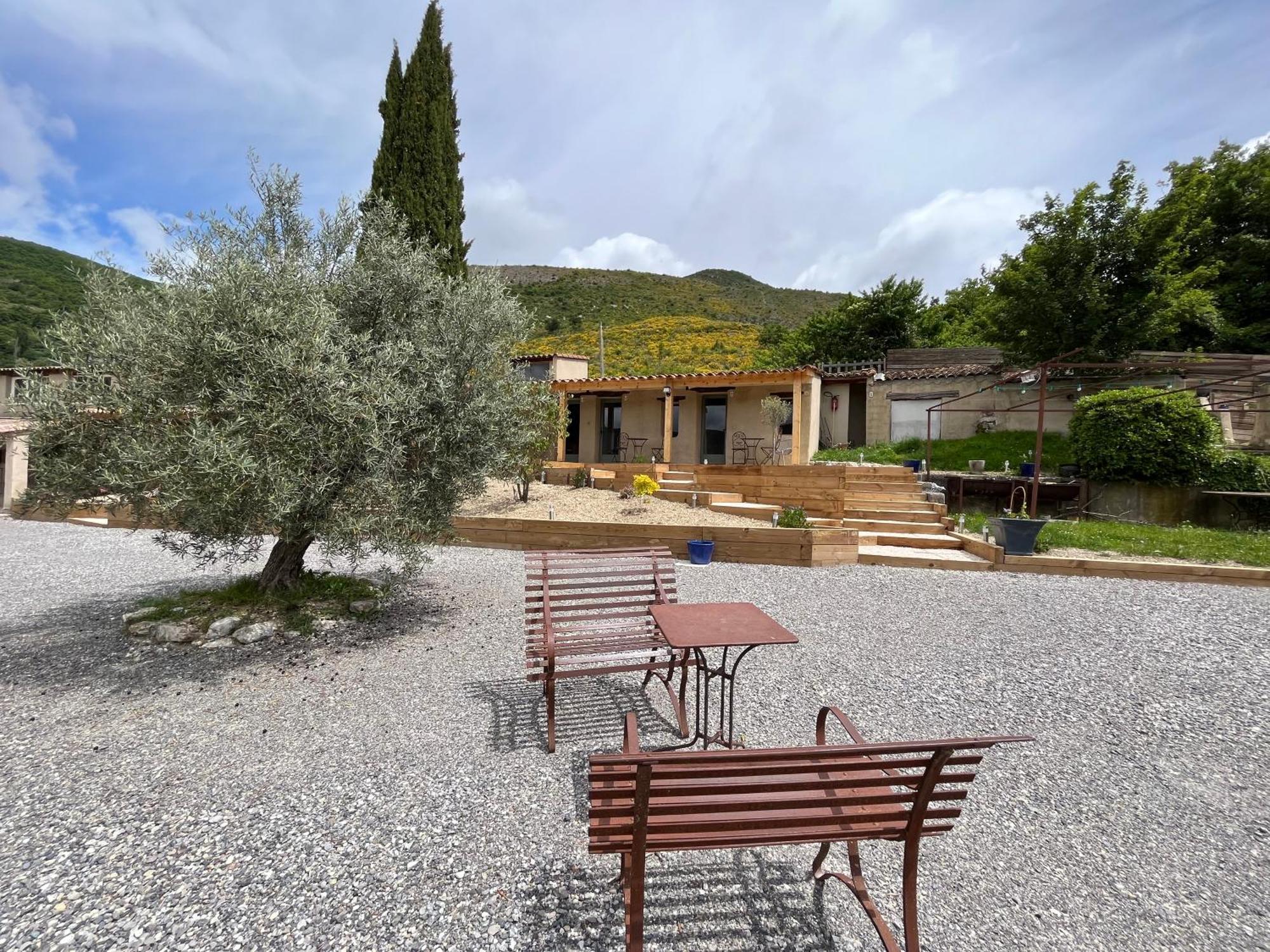 Les Ricoux Apartment Montfroc Luaran gambar