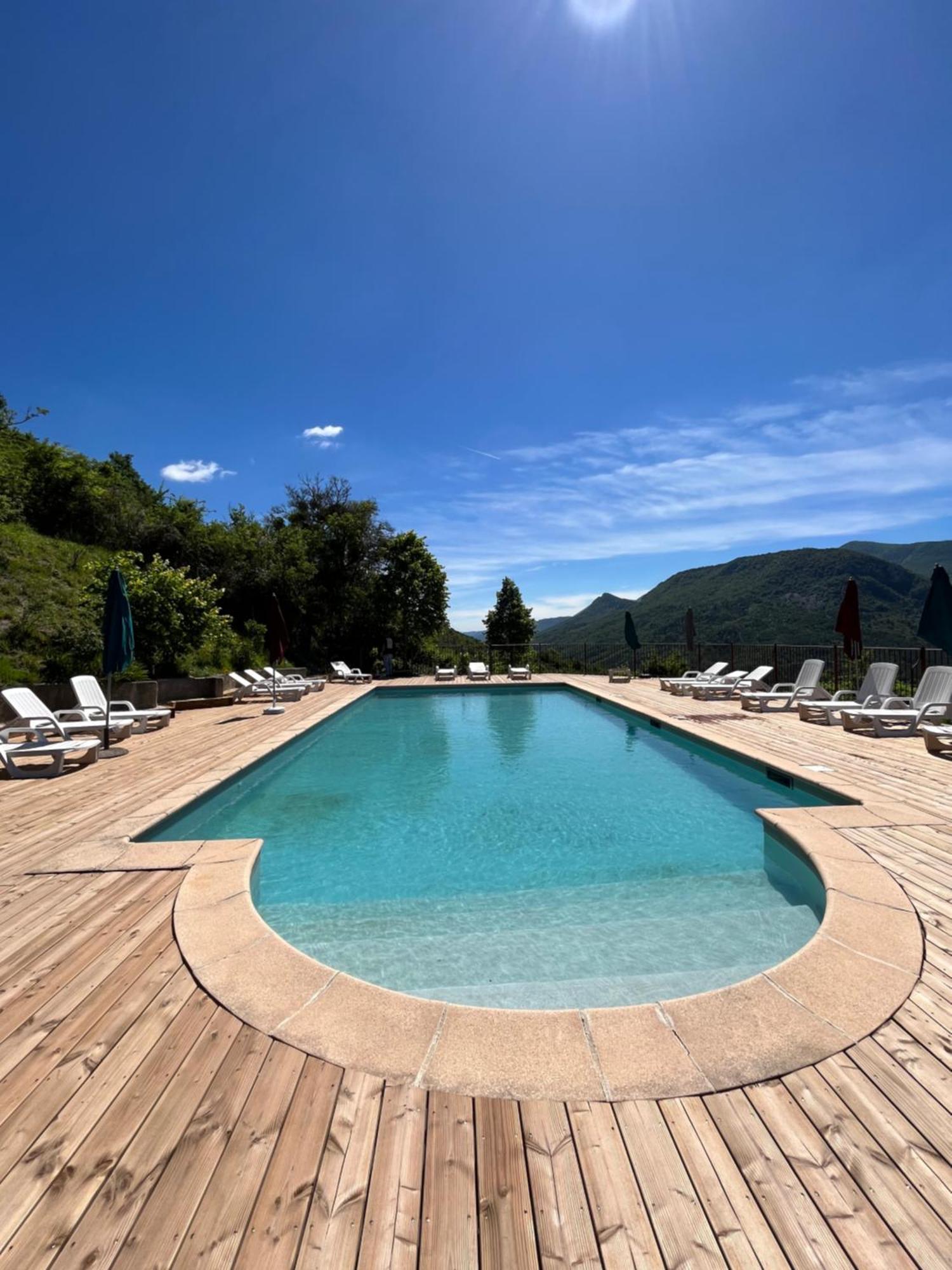 Les Ricoux Apartment Montfroc Luaran gambar