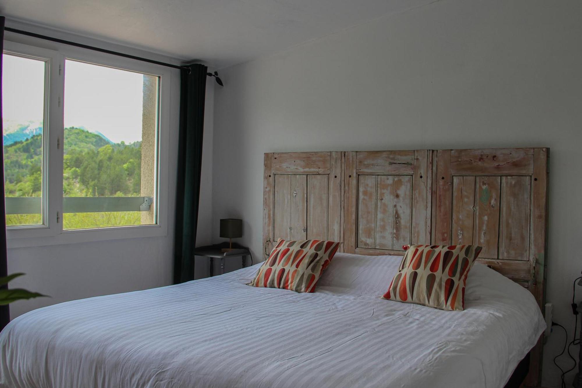 Les Ricoux Apartment Montfroc Luaran gambar